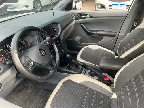 Volkswagen T-Cross 1.0 200 TSI TOTAL FLEX SENSE AUTOMÁTICO