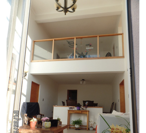 Amplia Casa Para Arriendo A Familias O Empresa
