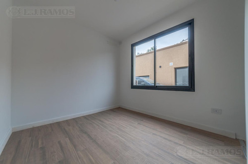 Imagen 17 de 27 de Lj Ramos | Casa A Estrenar C/ Pileta En Venta | San Pablo, Km 50 Pilar