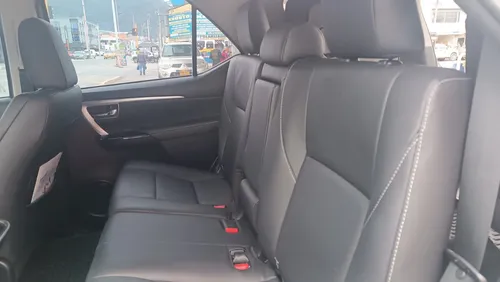 Toyota Fortuner Srv 2.4 Diesel 4x2 At 2023