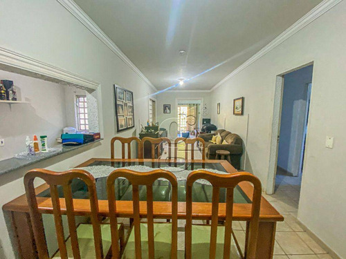 Imagem 5 de 9 de Sobrado Com 5 Dormitórios À Venda, 280 M² Por R$ 500.000,00 - Champagnat - Londrina/pr - So0348
