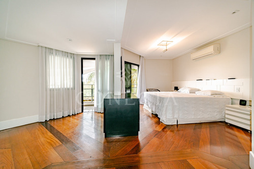 Imagem 11 de 26 de Alphaville 10 - Casa 800m² - 4 Suítes, Amplo Terreno, Piscina, Academia, Pomar, Orquidário - Cnc1559