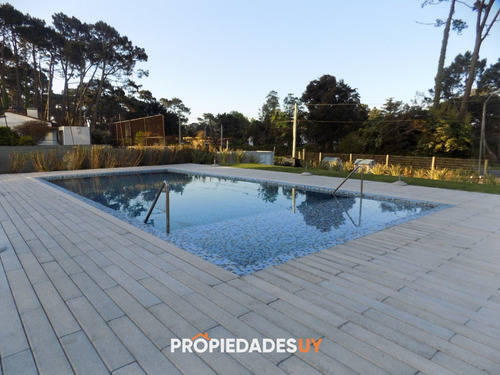 Oportunidad!! Piso Alto Roosevelt Punta Del Este