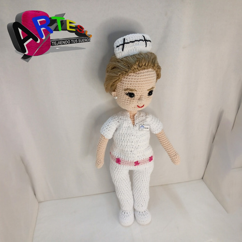 Muñeca Enfermera Amigurumi Tejida A Crochet, De 40cms