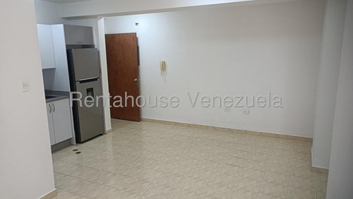 Julio Latouche 26-211 Apartamento En Alquiler El Rincon Naguanagua, Amplias Y Hermosas Zonas De Esparcimiento.