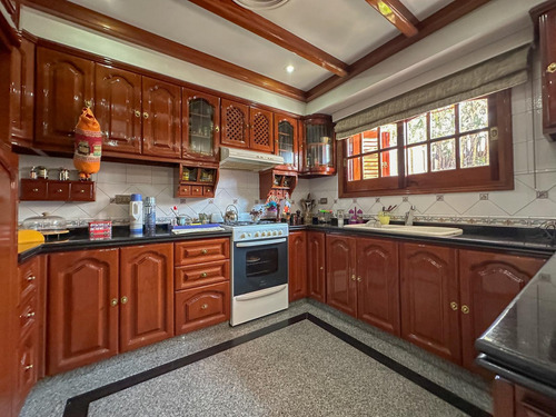 Casa En Venta En Lanús Este