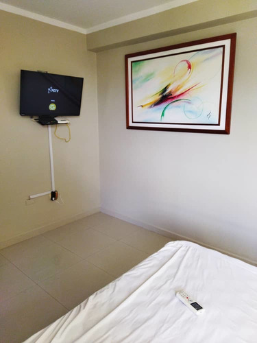 Imagen 9 de 11 de Alquiler De Apartamento Amoblado En El Parral 83 Mts . Rm