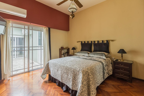 Venta Casa 4 Ambientes C/ Cochera - Pileta - Quincho - Permuta - Villa Devoto
