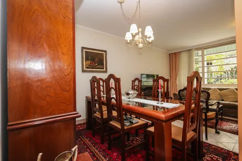 Casa Totalmente Reformada Pronta Para Morar Muito Bem.