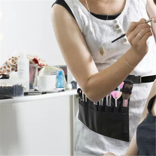 A Estuche For Brochas De Maquillaje Con Cinturón De Bolsas