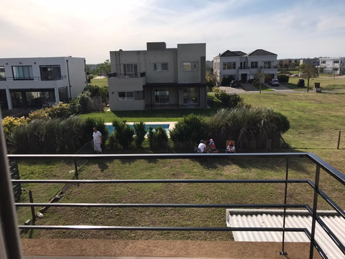 Imagen 6 de 14 de Puertos Escobar Barrio Vistas