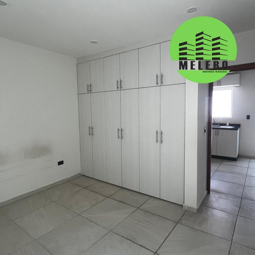 Departamento En Renta En Complejo Las Lomas