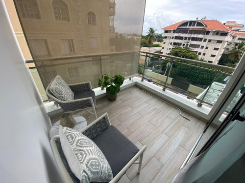 Imagen 7 de 22 de La Esperilla - Apartamento En Alquiler Amueblado - Código: Man-00110 Piso 5 2 Habitaciones Balcón Sala Comedor Lobby Área Social Con Bbq Piscina Gimnasio Área Infantil Salón De Eventos