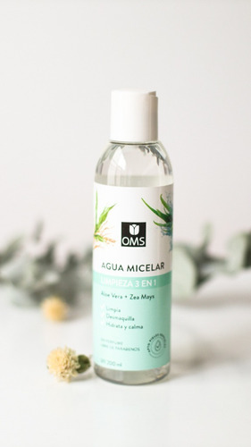 Imagen 2 de 2 de Agua Micelar Oms Aloe Vera + Zea Mays Hidrata Y Calma 200 Ml