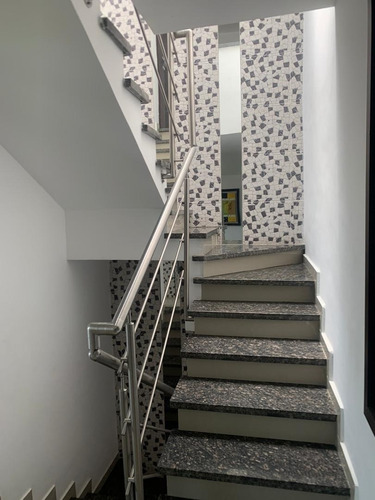 Imagen 9 de 14 de Venta Espectacular Townhouse Lomas Del Este