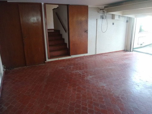 Venta Casa 5 Ambientes Bernal