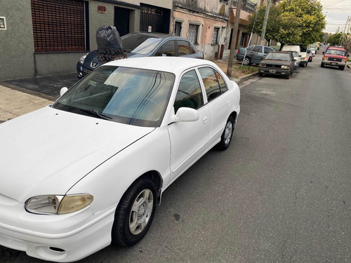 Hyundai Accent 1.5 Gls 5dr 1999
