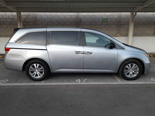 Imagen 6 de 15 de Honda Odyssey 2016 5p Lx V6/3.5 Aut