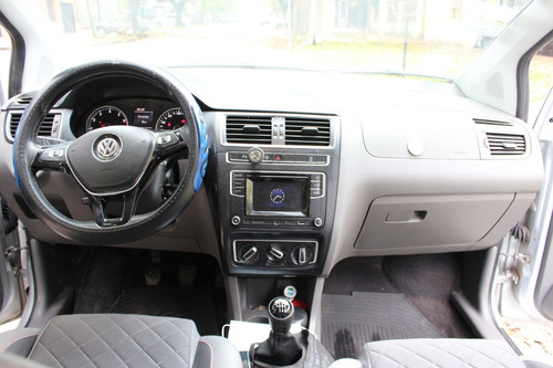 Volkswagen Suran 1.6 Highline Msi 110cv