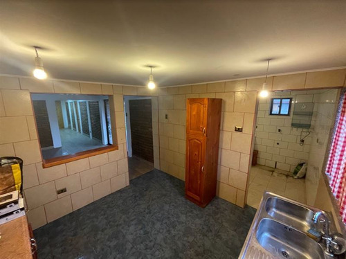 Casa En Venta De 3 Dorm. En Isla De Maipo