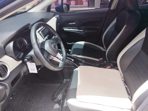 Exclusive Versa 1.6 Aut