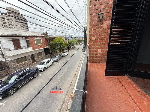 Amplia Casa En Venta En El Centro De San Salvador De Jujuy