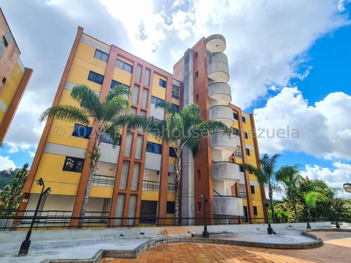 Apartamento Duplex En Venta En La Boyera - Fp