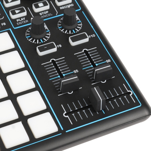 Controlador Usb Midi Samson Conspiracy Launchpad Dj Cuo Color Negro