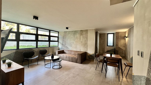 Departamento En Arriendo De 2 Dorm. En Recoleta