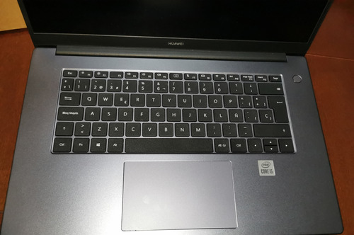 Laptop Huawei D15
