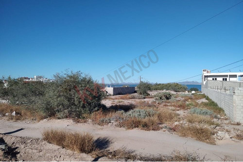Terreno En Centenario Con Frente De Carretera