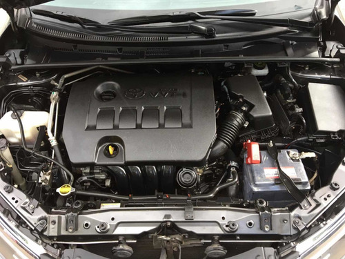 Toyota Corolla 2015 1.8 Xli Mt 140cv