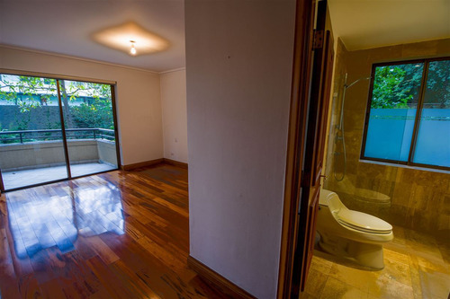 Departamento En Venta De 3 Dorm. En Las Condes