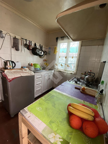 Gran Terreno Casa En Venta De 4 Dorm. En La Cisterna