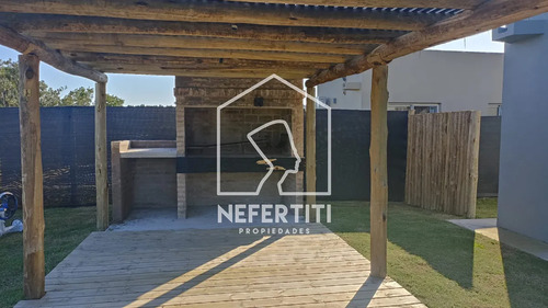 Venta Casas A Estrenar Hermosa Vista A Los Cerros Y Piscina!!
