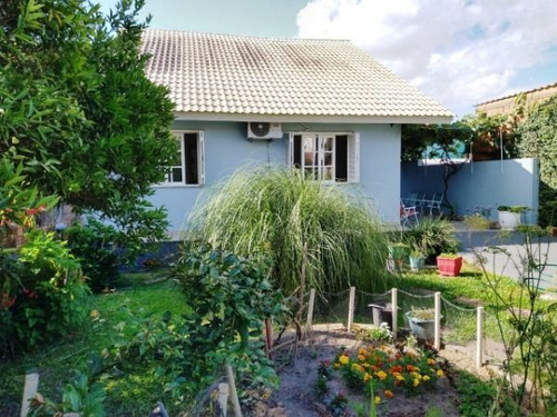 Casa Em Camaquã Com 2 Dormitórios - Mi17117
