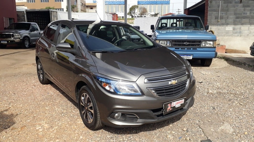 Imagem 3 de 12 de Chevrolet Onix 2015 1.4 Ltz 5p - Promoçao Relampago