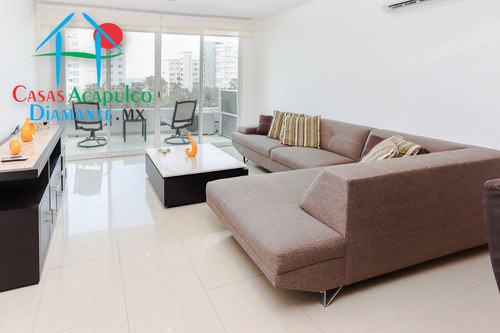 Cad Lobayan 303. Terraza Con Vista Parcial Al Mar