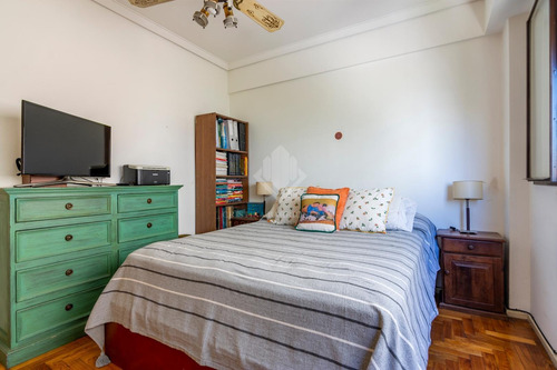 Imagen 10 de 19 de Departamento 2 Ambientes En Venta Belgrano Muy Bien Ubicado