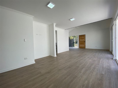 Imagen 8 de 24 de Casa En Venta De 3 Dorm. En Las Condes