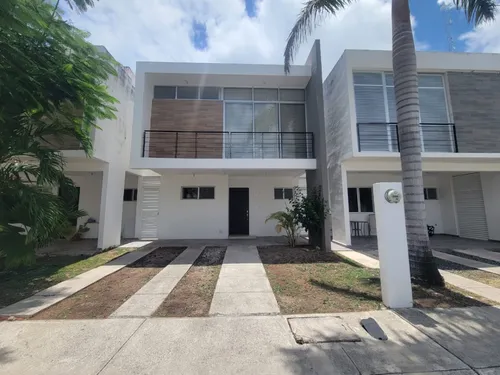 Casa Renta Cancún Privada Altus I