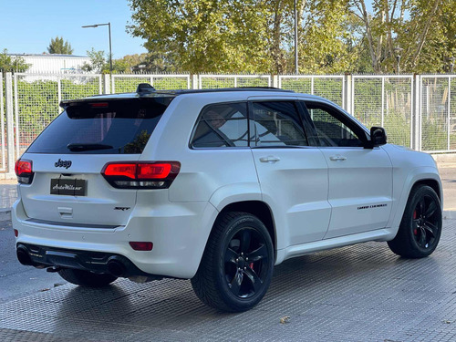 Imagen 6 de 14 de Jeep Grand Cherokee 2014 6.4 Srt Atx 465hp At