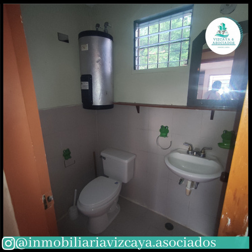 Imagen 5 de 7 de Casa Grande Y Comoda De 4 Habitaciones
