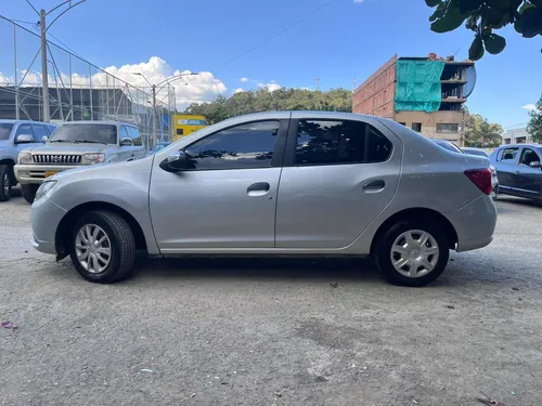 Renault Logan 1.6 Privilege