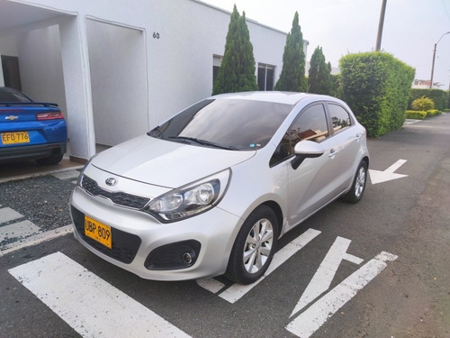 Kia Rio 2015 1.2 4 P