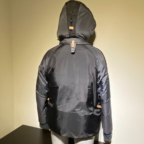 Puma Chamarra Deportiva Gris Talla M (Usado)