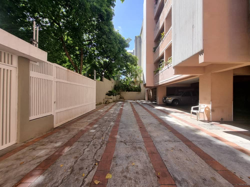 Se Vende Apto  106m² 3h/2b/2p La Tahona 