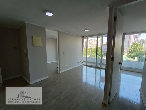 Dpto. 2 Dorm / 2 Baños / 1 Est. Metro San Alberto Hurtado L1