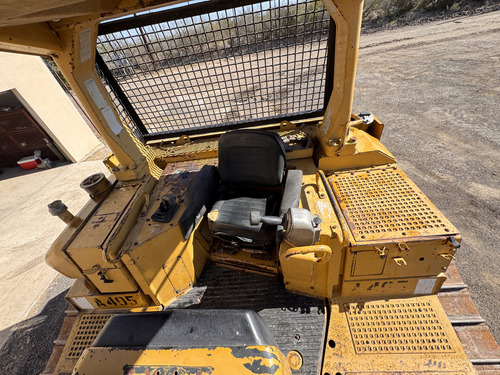 Dozer Caterpillar D6r Año: 2000 7041 Hours Gm109035