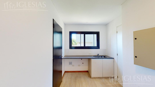 Imagen 10 de 30 de Casa A La Laguna En Alquiler - Barrio Las Acacias, Puertos Del Lago